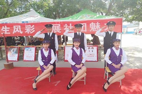 甘肃高铁学校解答高铁乘务员相关经验问题