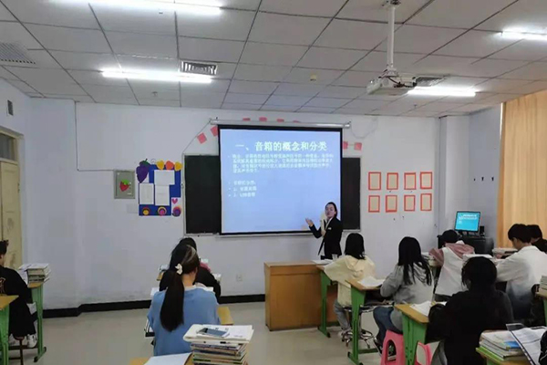 兰州中专学校一起向未来 计算机应用专业