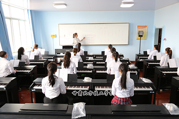 兰州中专学校介绍幼儿教育专业学习舞蹈的重要性！