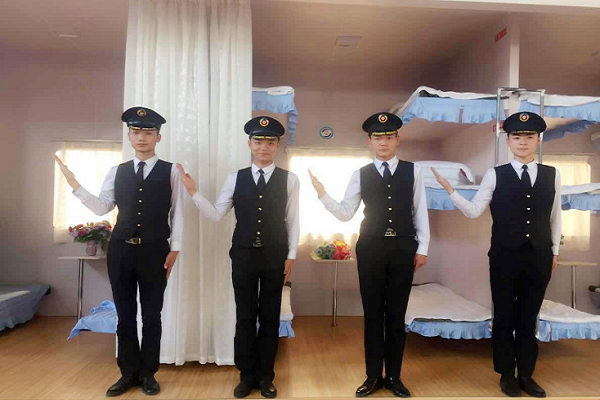 初中生毕业生在兰州高铁学校学习有哪些优势