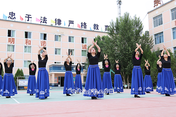 兰州中专学校幼儿教育毕业能成为专业的舞蹈老师吗？
