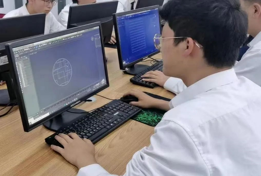 带你了解女生学计算机应用专业的就业情况