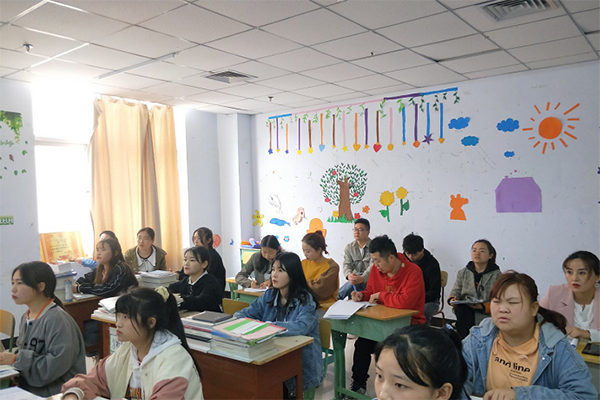 甘肃北方技工学校介绍高铁乘务专业应培养的三点心理素质