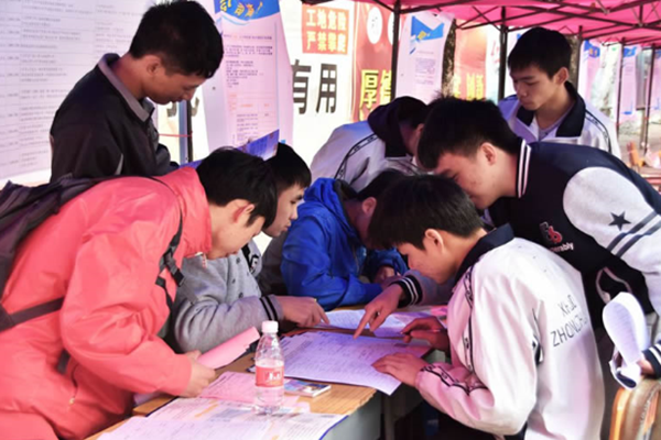 为什么报考甘肃北方技工学校的人越来越多