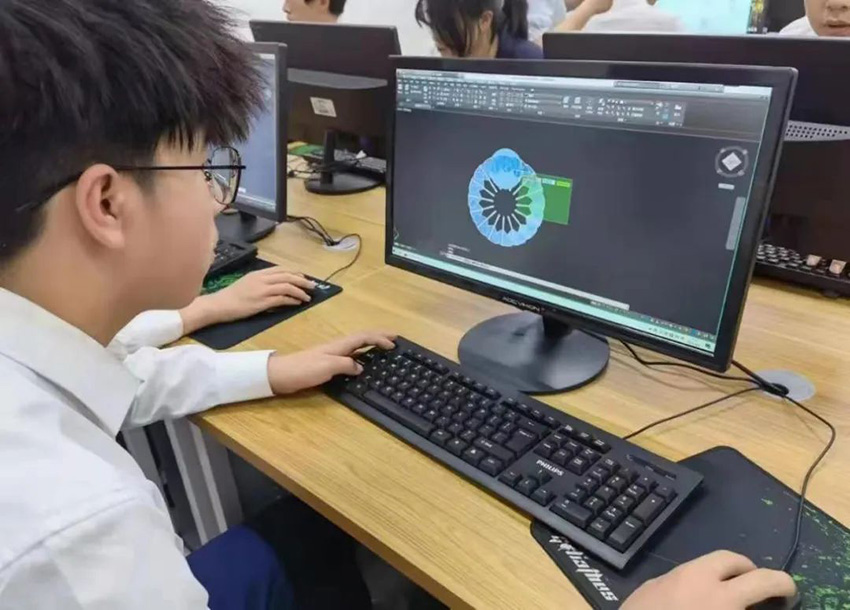 兰州中专学校告诉你初中生选计算机专业好就业吗？
