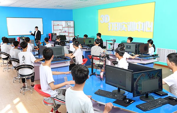 在兰州中专学校学习计算机专业如何？